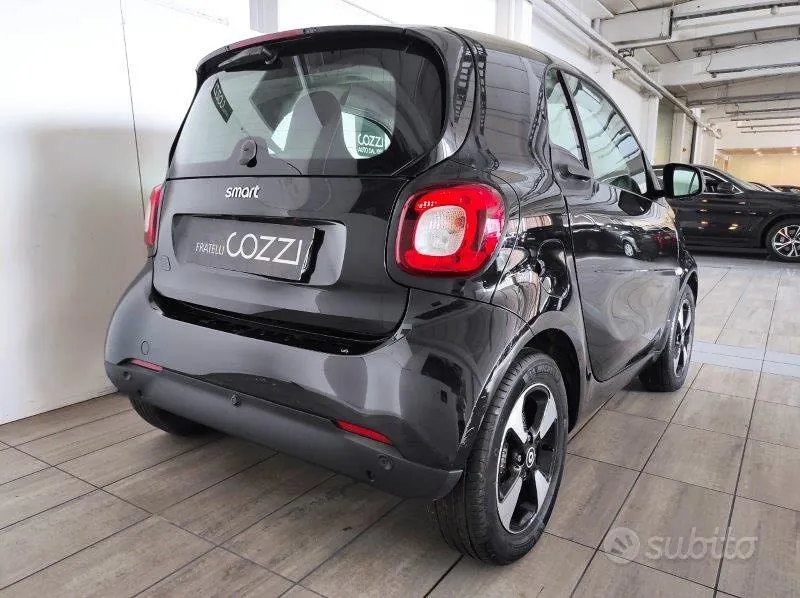 Smart Fortwo 2022 photo 4