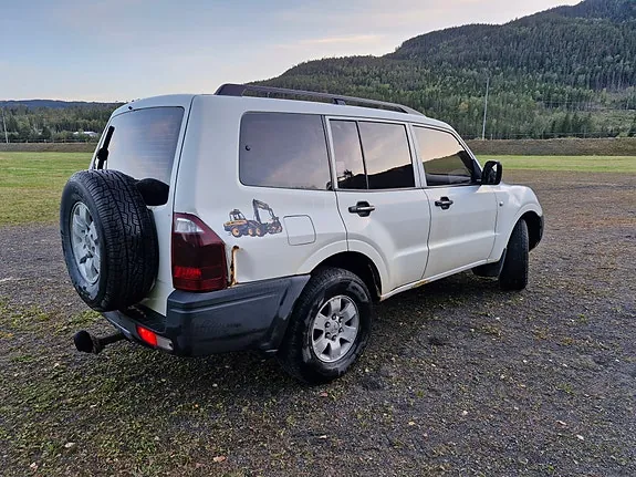 Mitsubishi Pajero 2006 photo 4