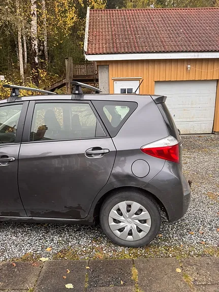 Toyota Verso-S 2013 photo 5