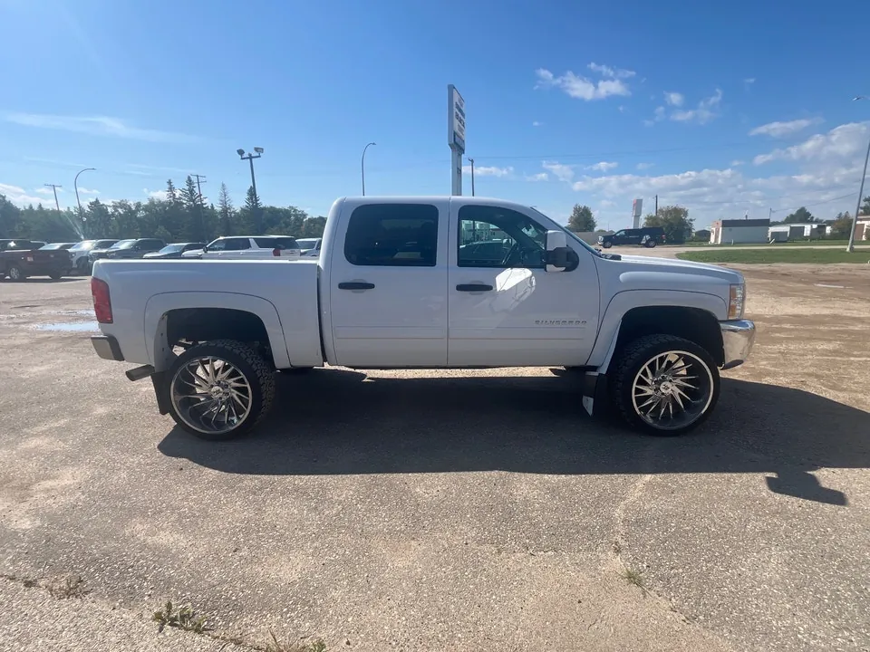 Chevrolet Silverado 1500 2012 photo 5