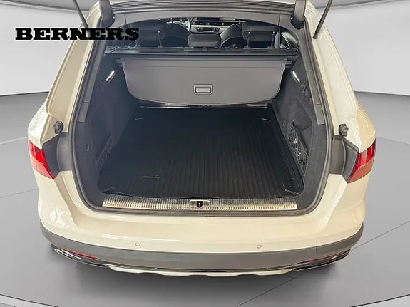 Audi A4 Allroad 2024 photo 4