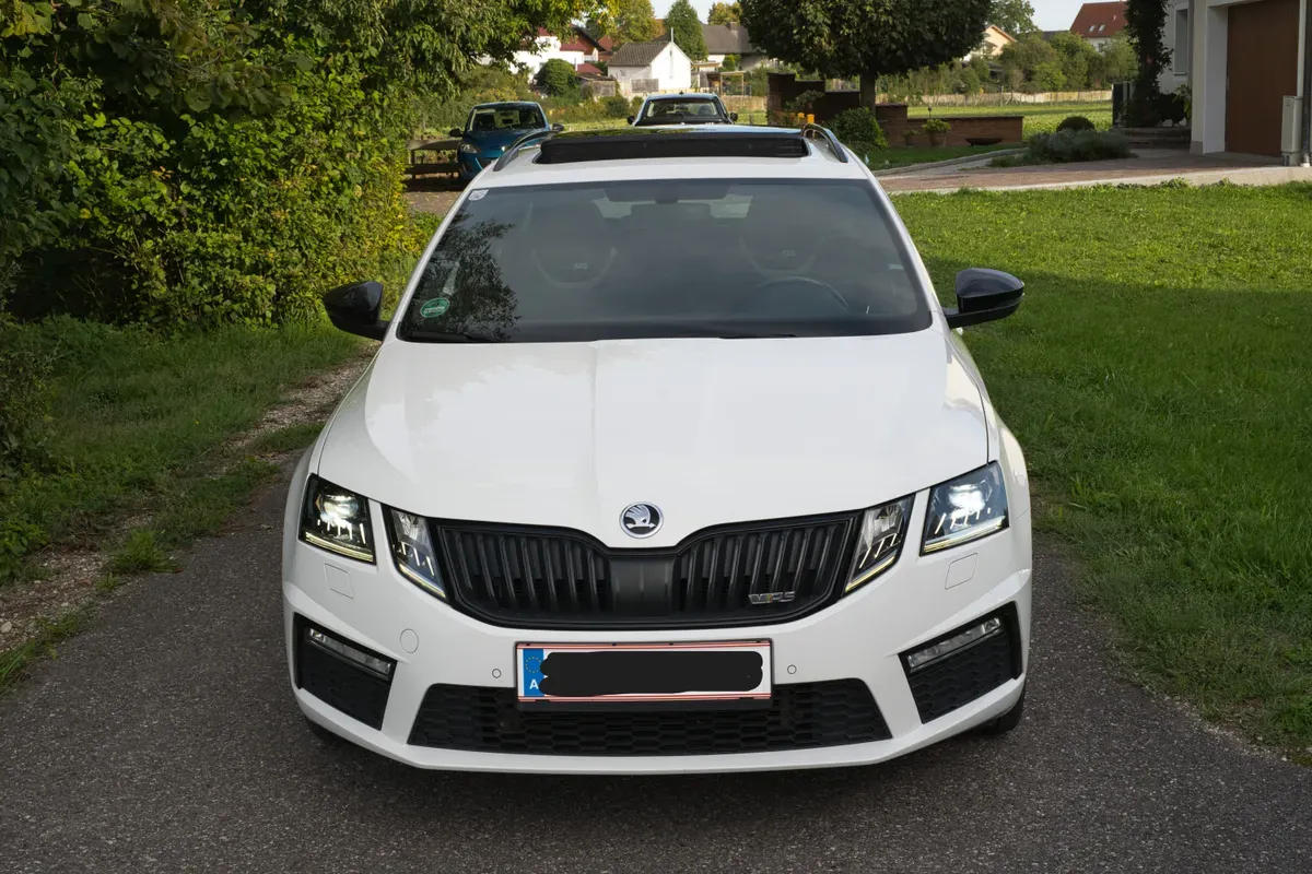Skoda Octavia 2018 photo 2