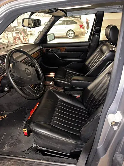 Mercedes-Benz 300 Se 1987 photo 4