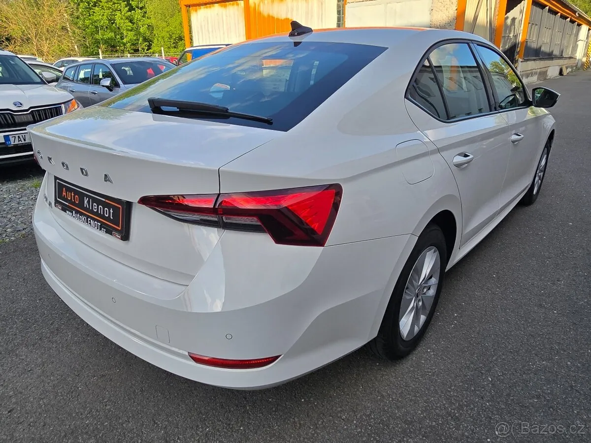 Skoda Octavia 2022 photo 3