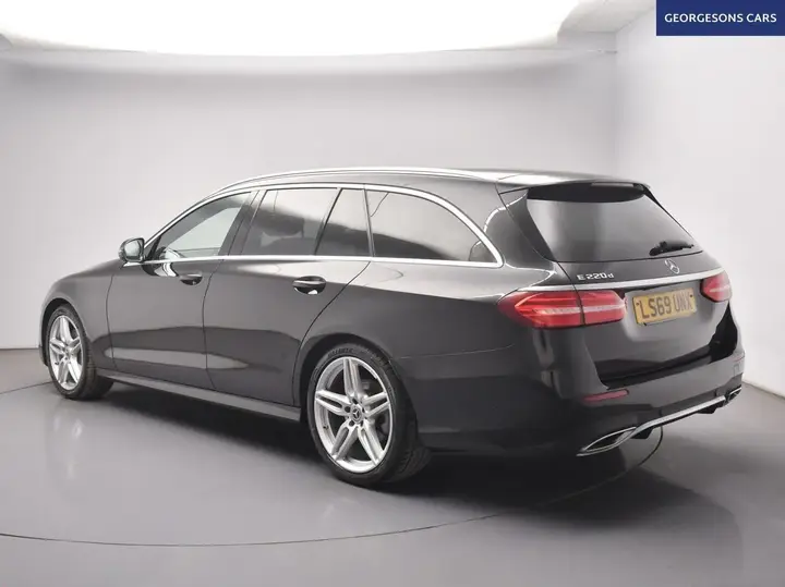 Mercedes-Benz E-Class 2019 photo 2