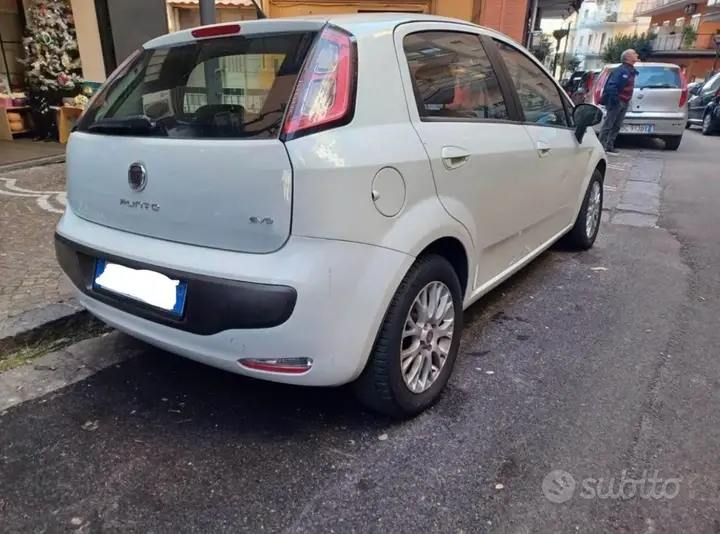 Fiat Punto Evo 2014 photo 2