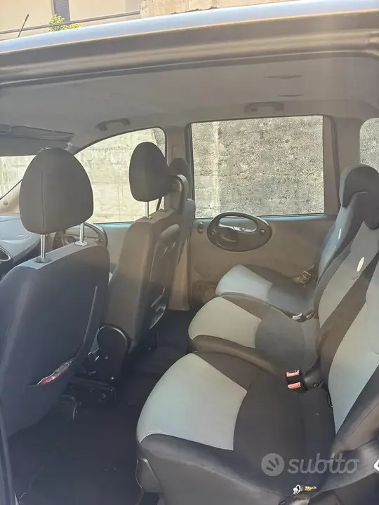 Fiat Multipla 2010 photo 4