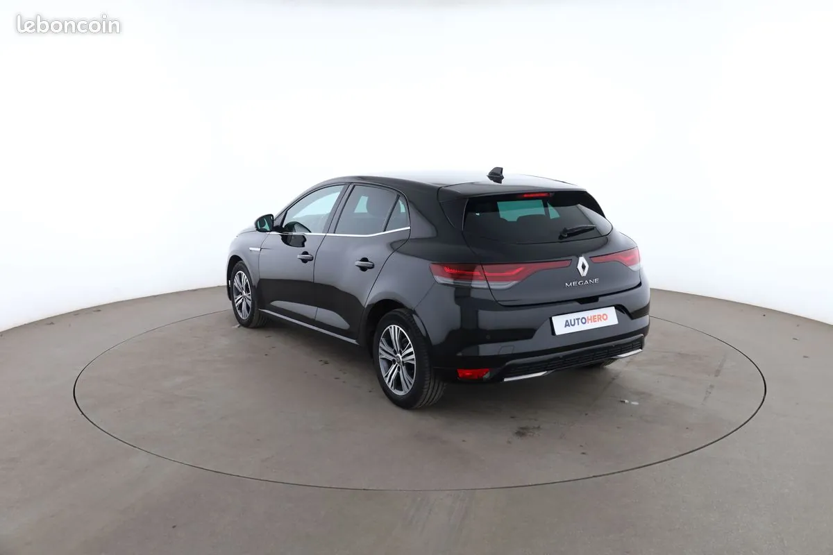 Renault Megane 2020 photo 2