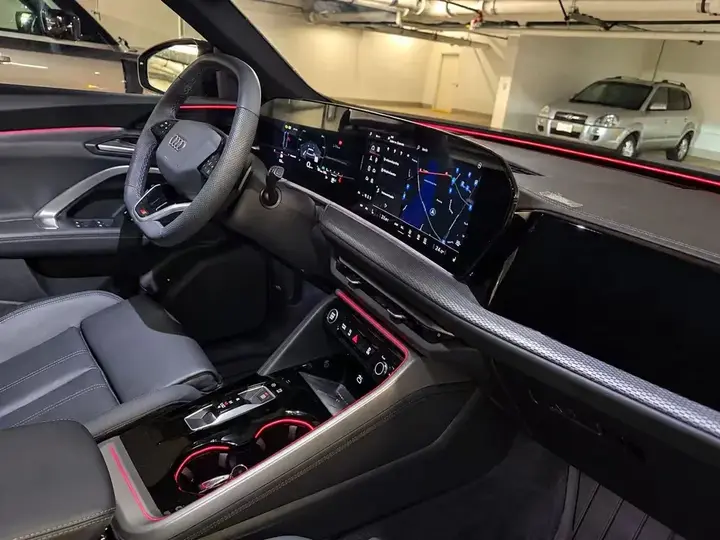 Audi Q5 2025 photo 4