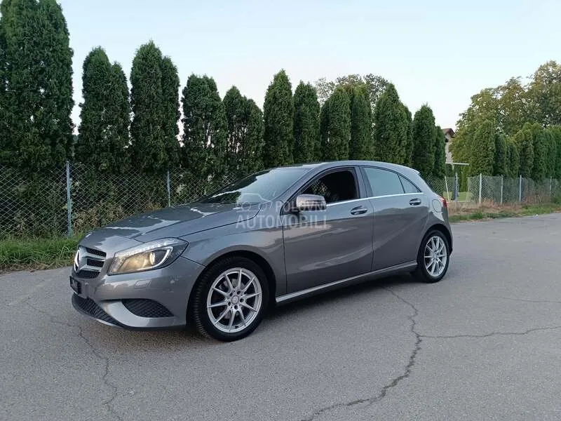 Mercedes-Benz A200 2013 photo 4