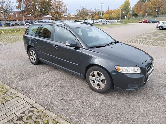Volvo V50 2010 photo 2