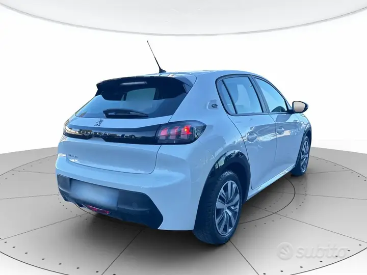 Peugeot E-208 2021 photo 3