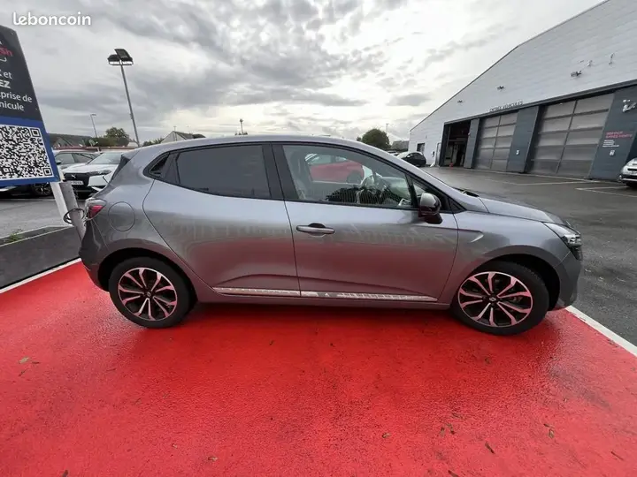 Renault Clio 2025 photo 4
