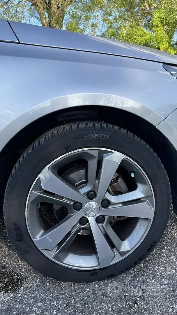 Peugeot 308 2015 photo 4