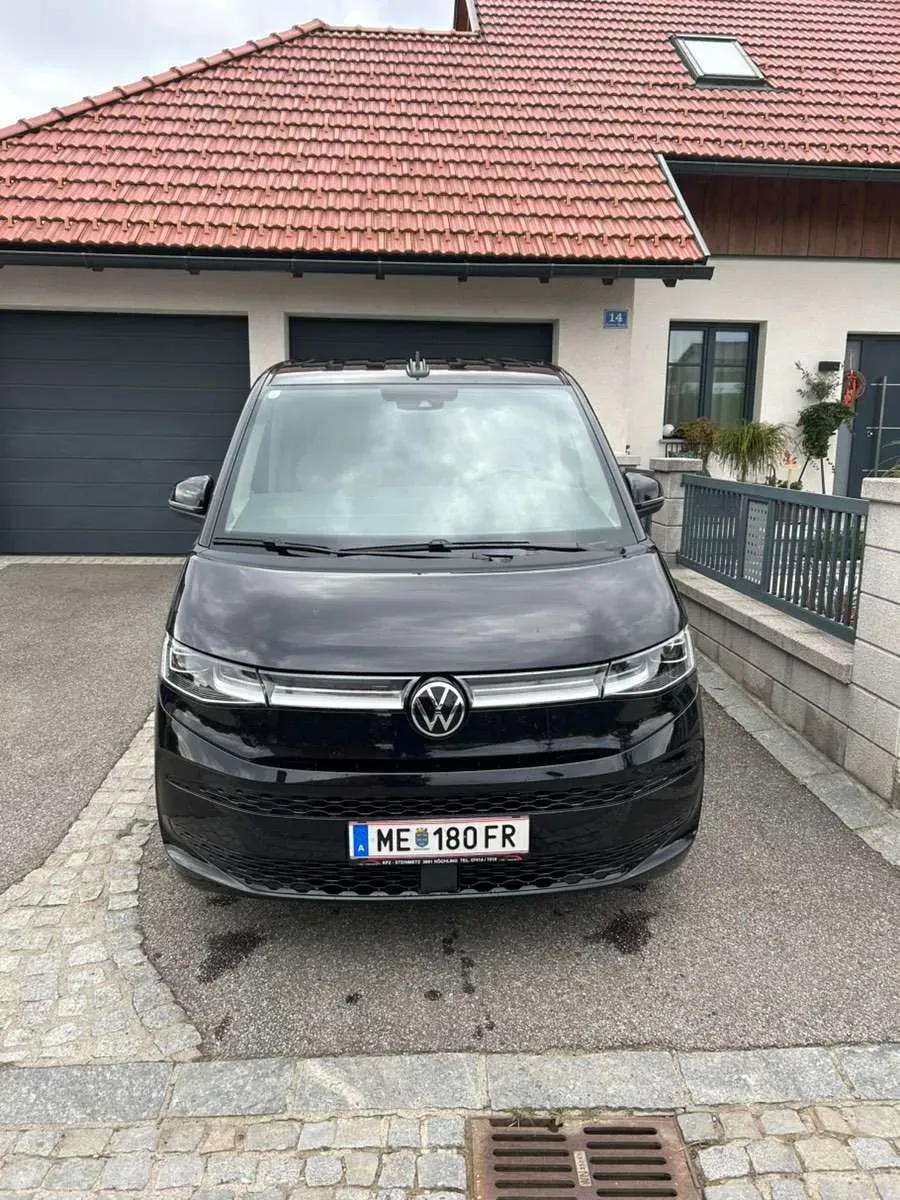 Volkswagen Multivan 2023 photo 2