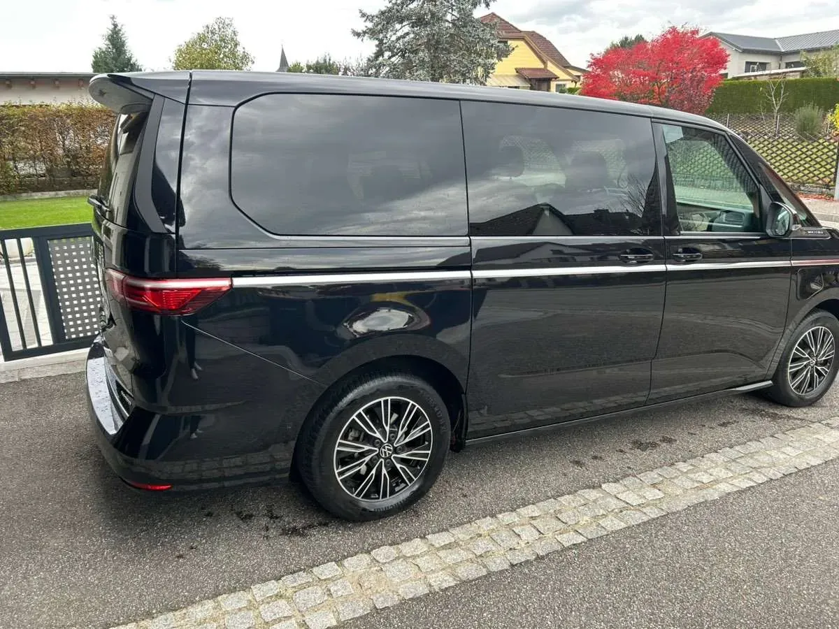 Volkswagen Multivan 2023 photo 3