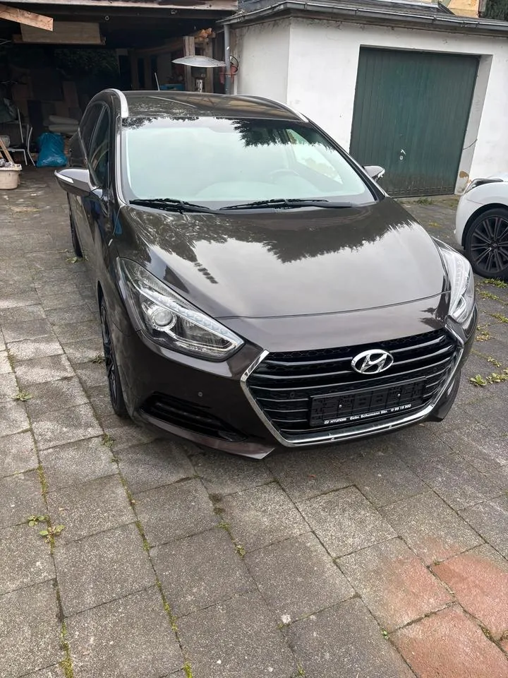 Hyundai I40