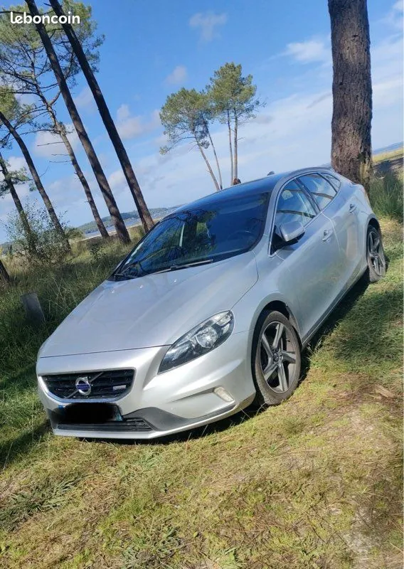Volvo V40
