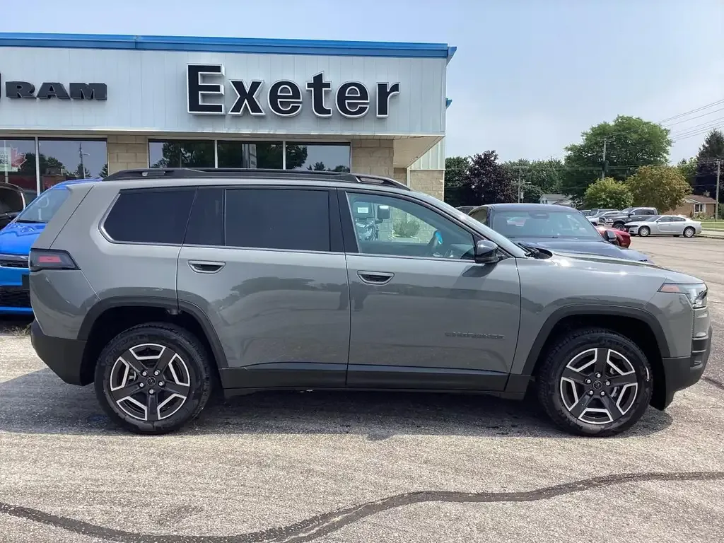 Jeep Cherokee 2026 photo 4