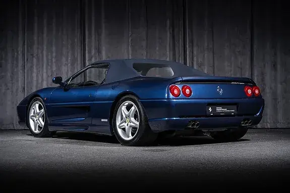 Ferrari F355 1998 photo 3