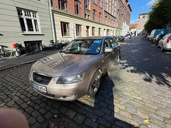 Hyundai Sonata 2006 photo 2