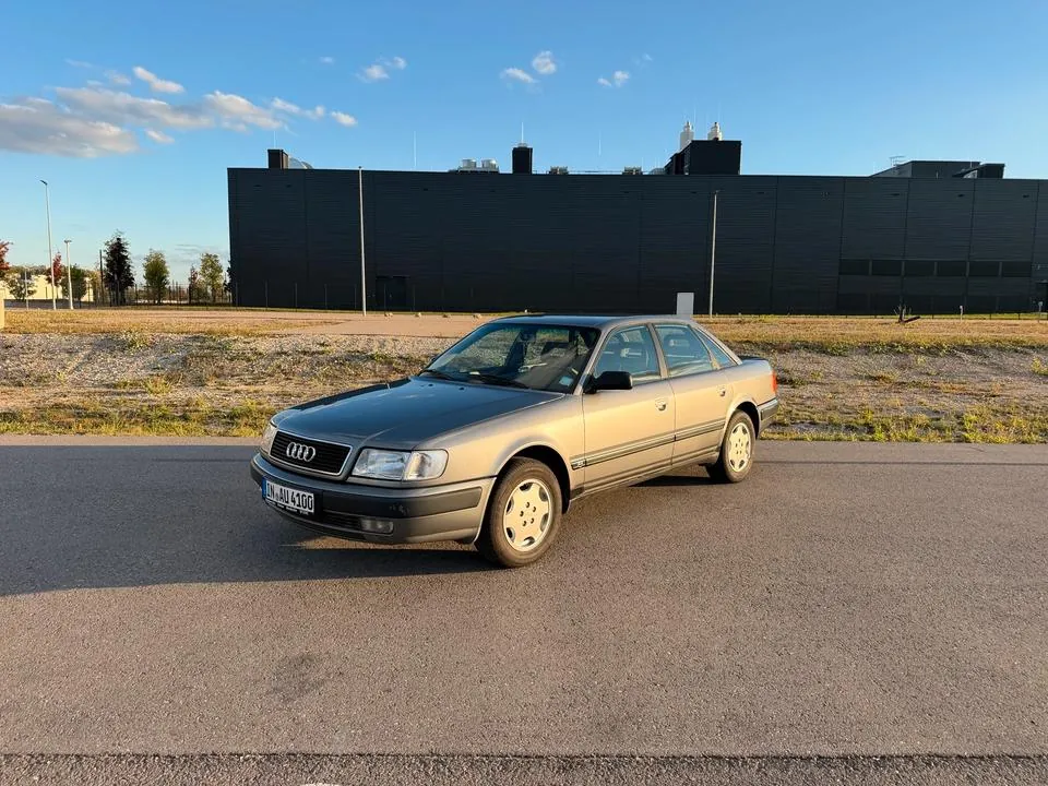 Audi 100 C4