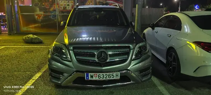 Mercedes-Benz Glk Class 2014 photo 2