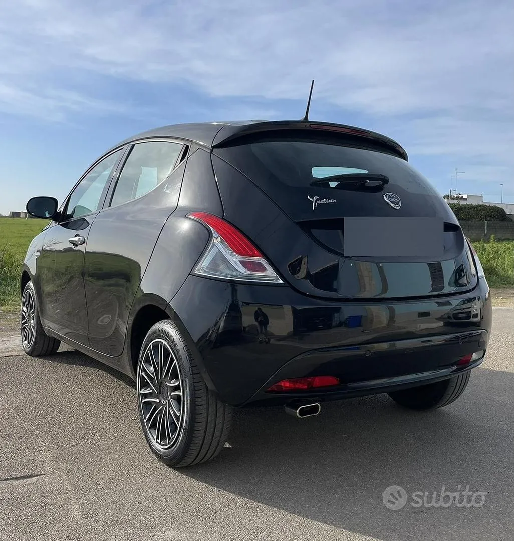 Lancia Ypsilon 2022 photo 4