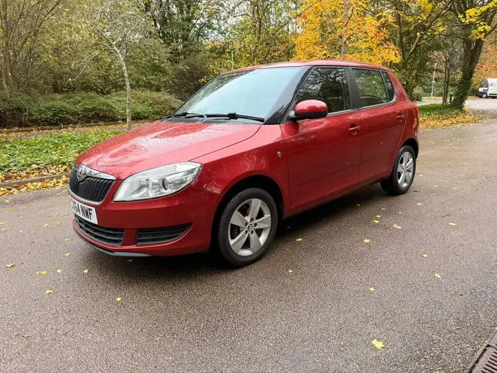 Skoda Fabia 2015 photo 3