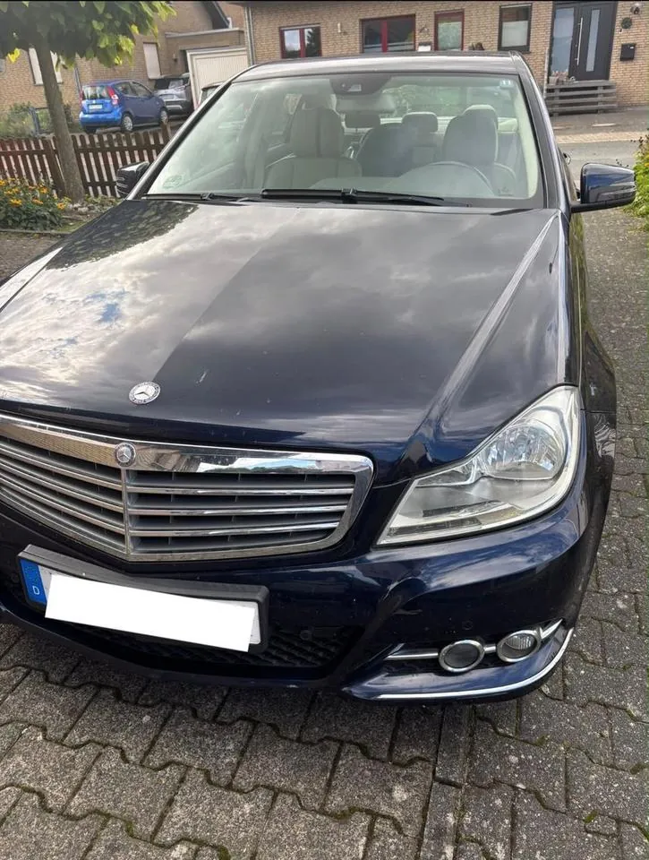 Mercedes-Benz C 200 Cgi