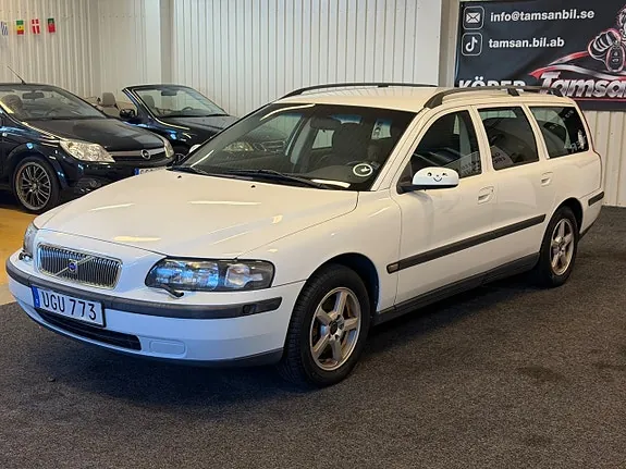 Volvo V70 2004 photo 2