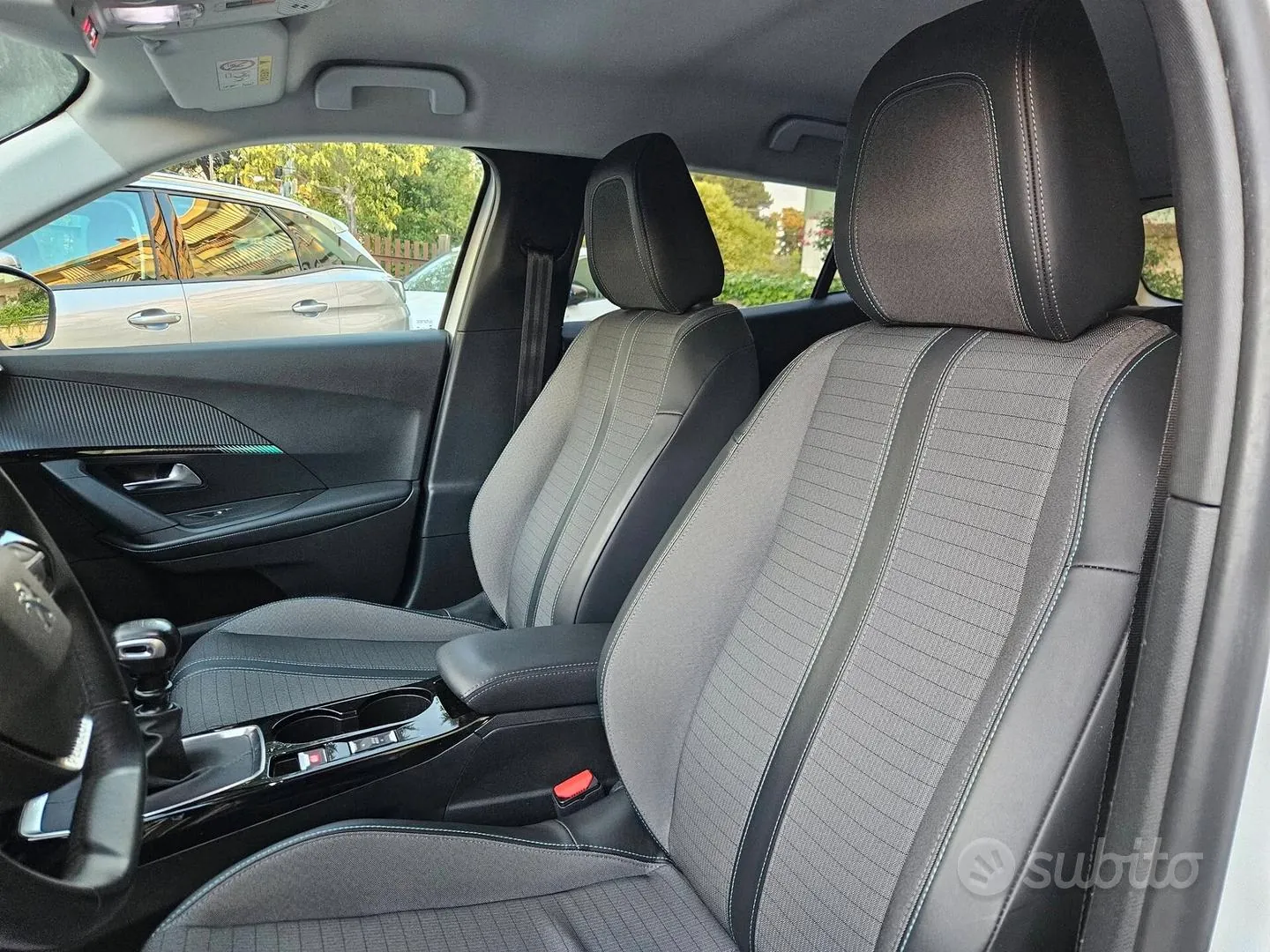 Peugeot 2008 2021 photo 4
