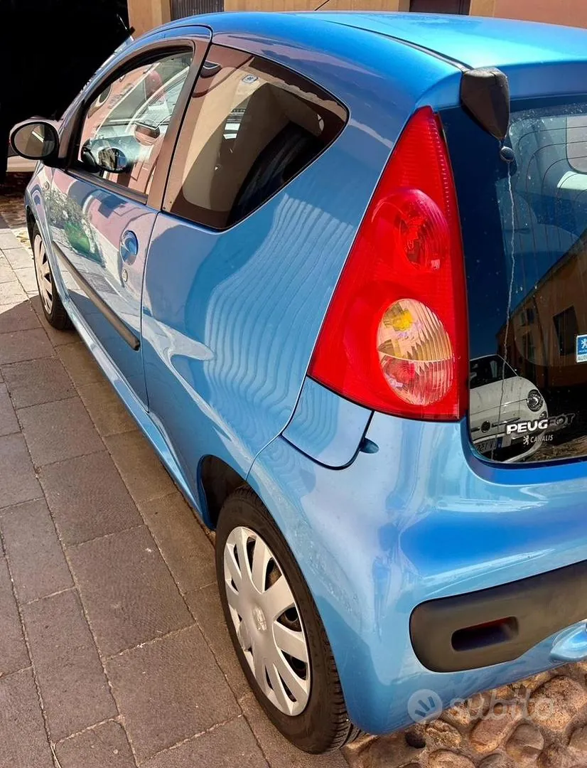 Peugeot 107 2006 photo 4