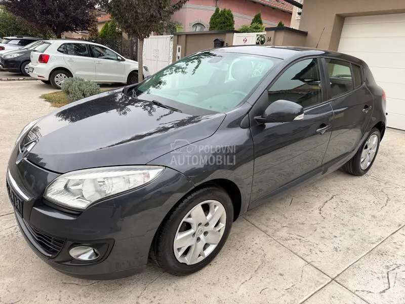 Renault Megane 2012 photo 2