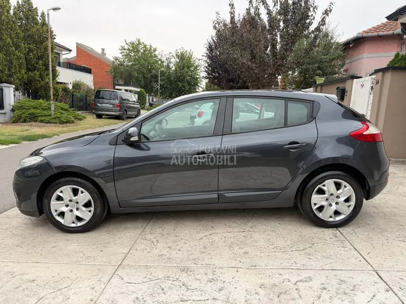Renault Megane 2012 photo 3