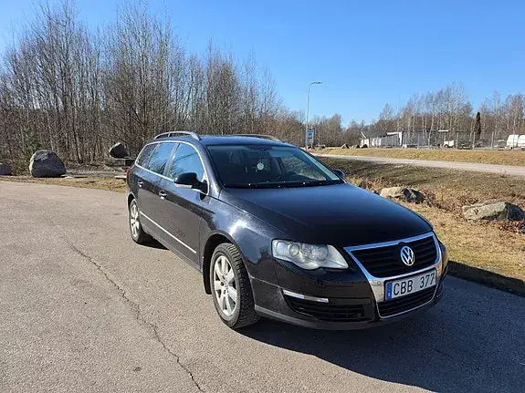 Volkswagen Passat 2010 photo 2