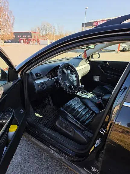 Volkswagen Passat 2010 photo 3