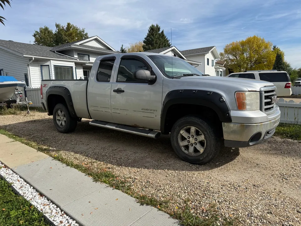 GMC Sierra 1500 2013 photo 2