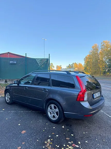 Volvo V50 2010 photo 4