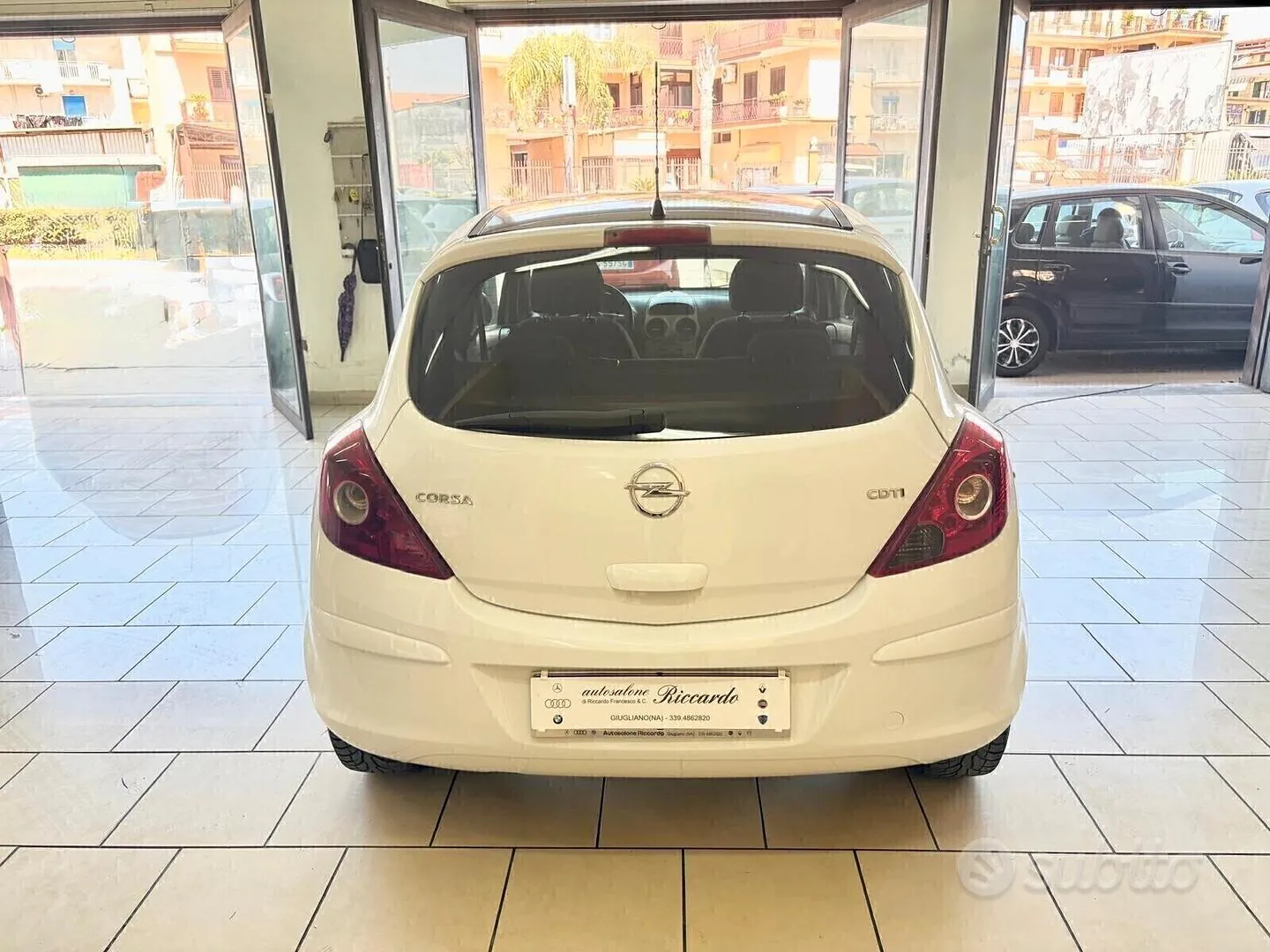 Opel Corsa 2011 photo 2