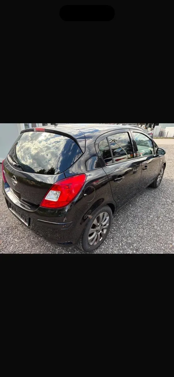 Opel Corsa 2010 photo 2