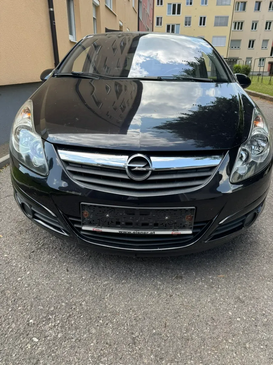 Opel Corsa 2010 photo 3