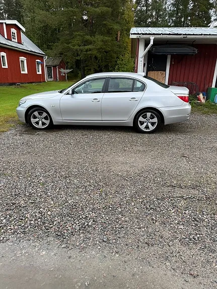 BMW 530Xi 2008 photo 3