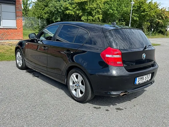 BMW 116I 2010 photo 2