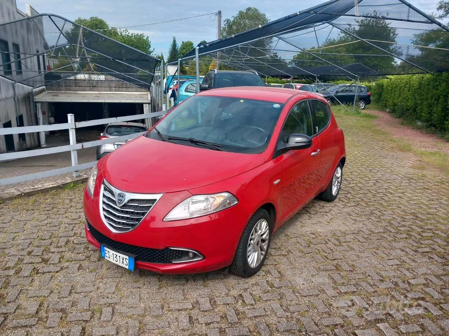 Lancia Ypsilon 2013 photo 2