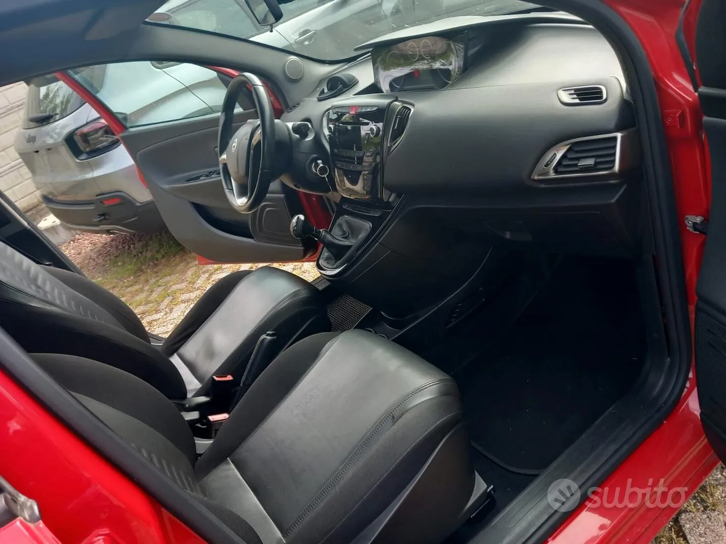 Lancia Ypsilon 2013 photo 4