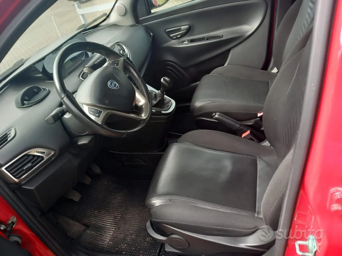 Lancia Ypsilon 2013 photo 3