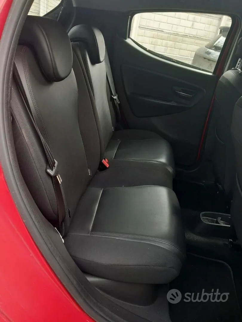 Lancia Ypsilon 2013 photo 5