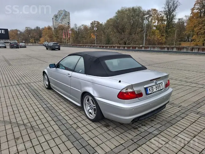 BMW 325 2001 photo 2
