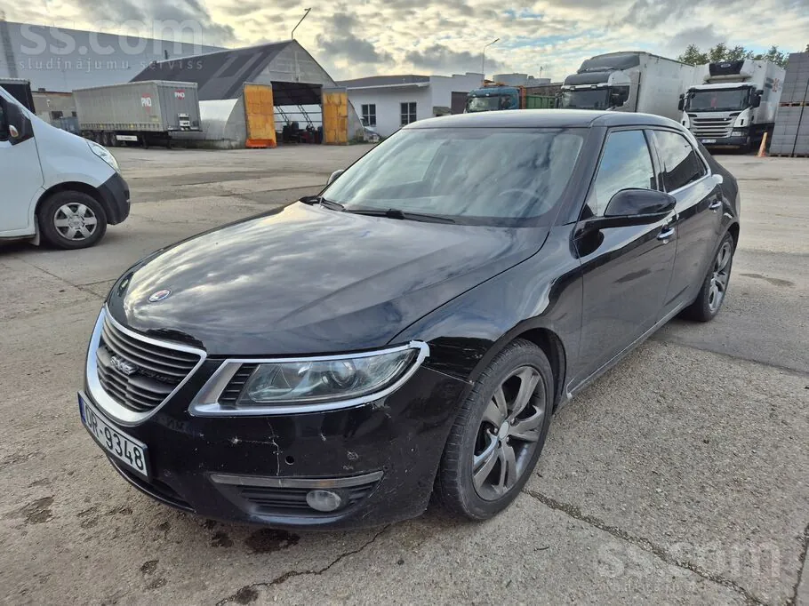 Saab 9-5 2010 photo 4